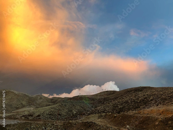 Fototapeta Beautiful sky overlooking clouds and mountains