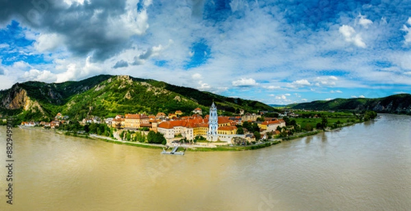 Fototapeta view of the lake and mountains Dürnstein Austria