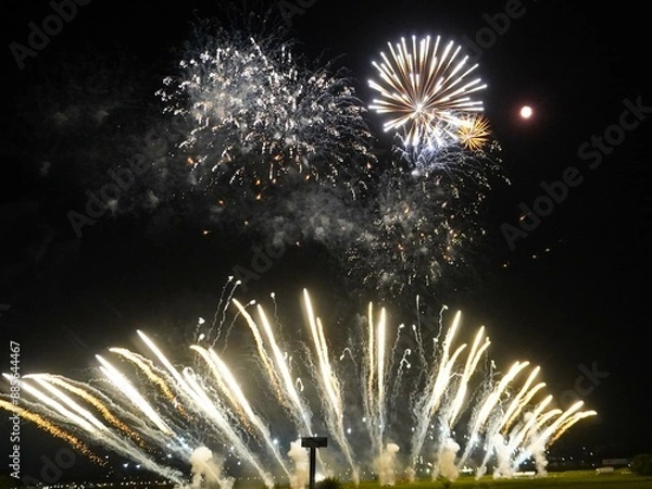 Obraz 打ち上げ花火　連発連射