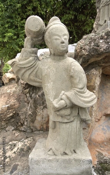 Fototapeta stone statue at Wat Pho temple