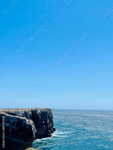 Obraz View of strong waves hitting the rock at Sagres, Algarve, Portugal.