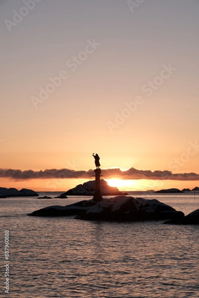 Obraz Coastal Statue at Sunset