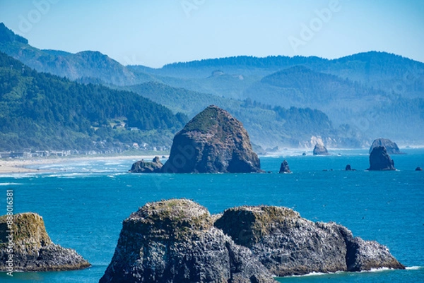 Obraz Haystack Rock as Seen from Ecola State Park Oregon