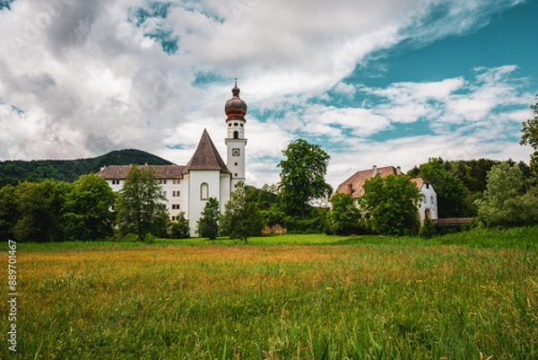 Fototapeta View of the Höglwörth Monastery in Bavaria, Germany.