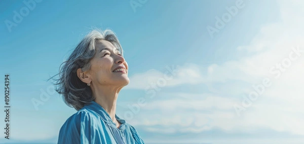 Fototapeta 微笑むシニア女性　AI生成画像