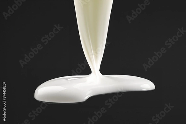 Obraz 흐르는 액체 하얀 우유 아래에 고인
