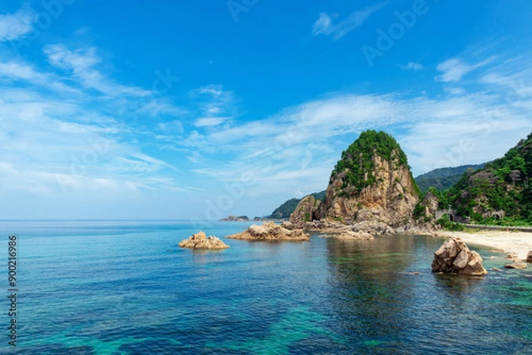 Obraz 【新潟県蓬莱山】笹川流れ蓬莱山は天下の名勝。突如現れる巨大な岩山