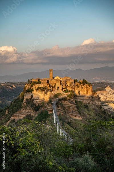 Fototapeta Civita di Bagnoregio - die sterbende Stadt