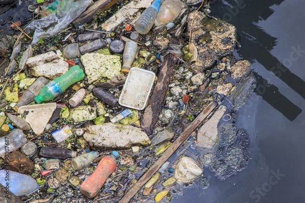 Obraz garbage and plastic bottles 