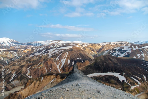 Fototapeta A panoramic and breathtaking view of the colourful cliffs and peaks at Landmannalaugar in Iceland