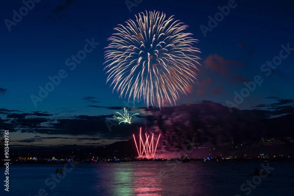 Obraz Fireworks over the sea