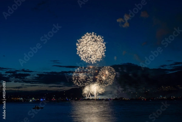 Obraz Fireworks over the sea