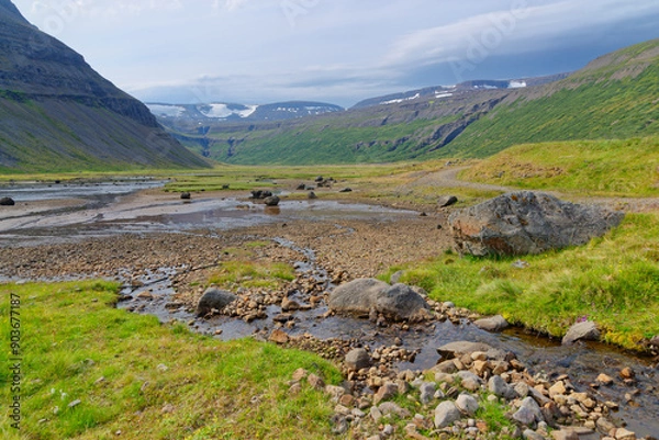 Obraz karge Landschaft der Westfjörde, Island