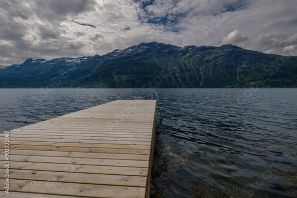 Fototapeta Pontile sul lago