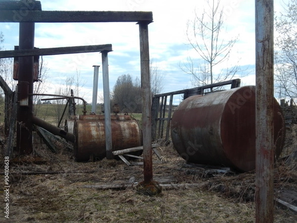 Fototapeta old rusty tank