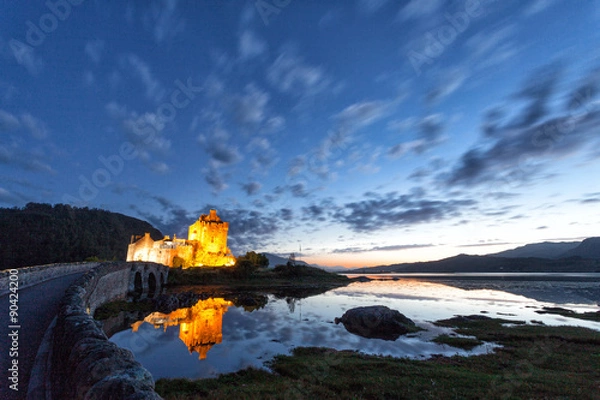 Fototapeta Panoramic at dusk of Eilean Donan Castle, Highlands, Scotland