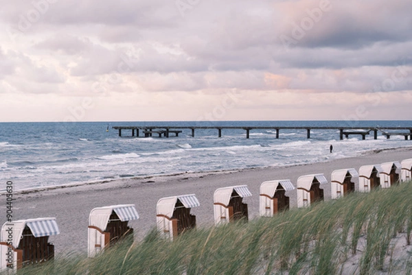 Obraz pier on the beach
