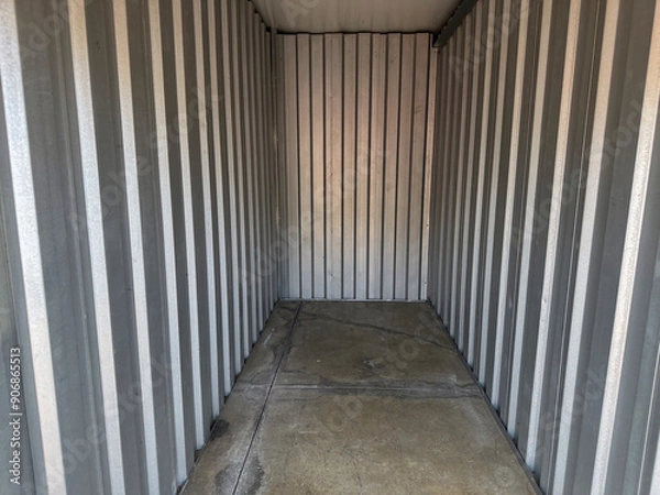 Fototapeta an empty storage unit