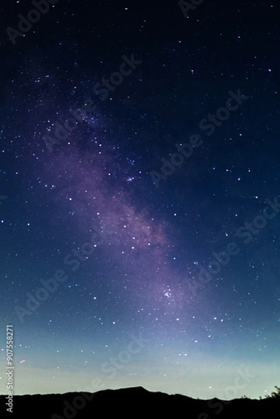 Obraz starry sky in summer with milky way and planets telescopes for astronomy