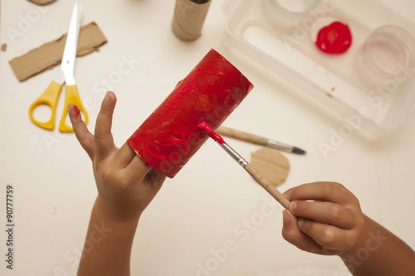 Fototapeta Pinturas infantiles de colores con pincel para manualidades en casa