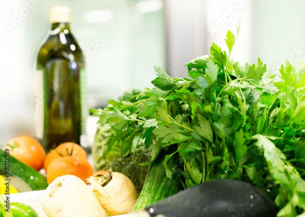 Obraz frisches Gemüse vor Hintergrund einer Küche