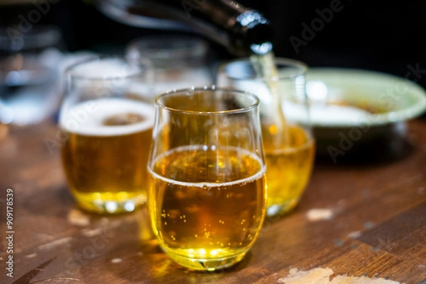 Obraz ビールを注ぐ