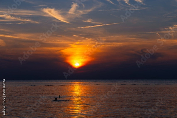 Fototapeta sunset over the ocean