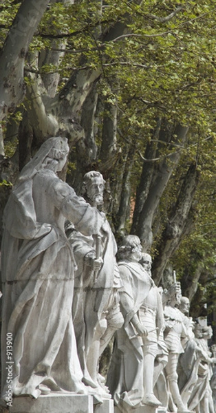 Fototapeta statues, madrid
