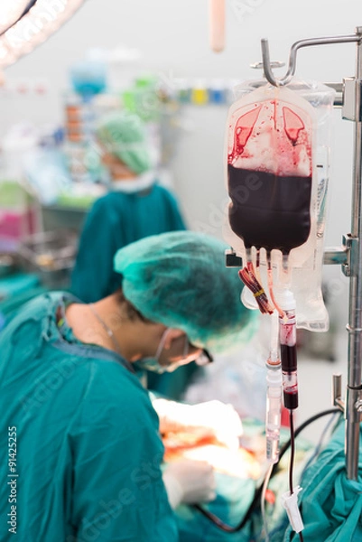 Obraz giving packed red cell during surgery