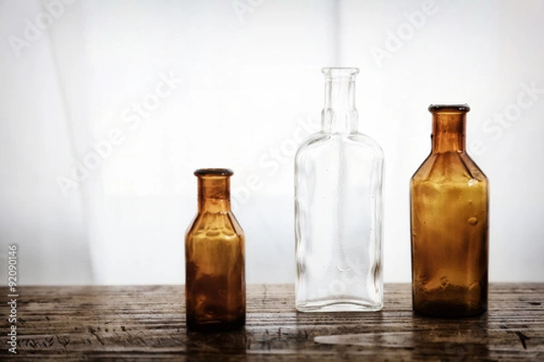 Fototapeta アンティークの小ビン
