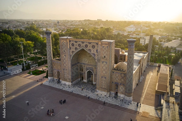 Obraz Aerial view of Registan Square during sunset in Samarkand city, Uzbekistan 