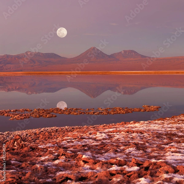Obraz Laguna Tebenqueche, wulkan Licancabur, pustynia Atakama, Chile