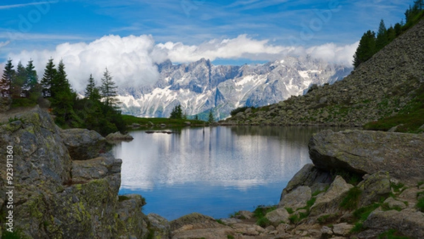 Obraz Spiegelsee in Österreich mit Dachstein-Massiv im Hintergrund