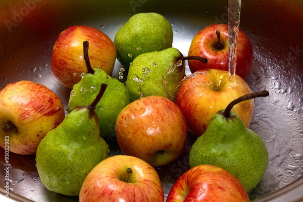 Obraz Apples in water