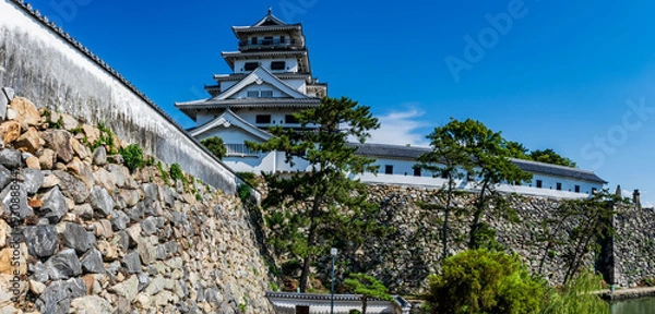 Fototapeta 今治城_関ヶ原の戦いでの戦功をあげた藤堂高虎が瀬戸内海に面した海岸に築いた大規模な平城 別名吹揚城
