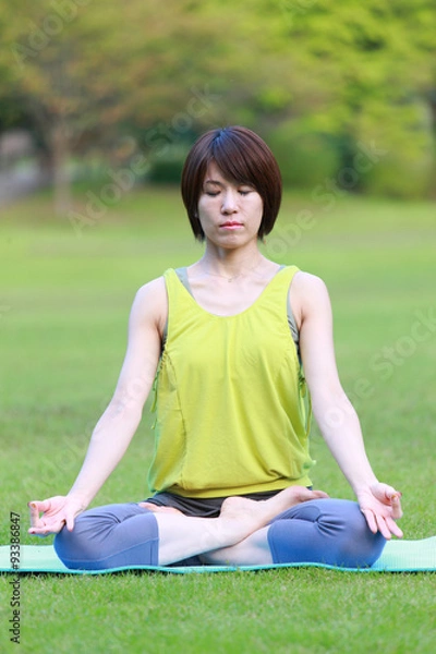 Obraz 瞑想をする女性
