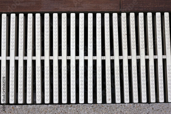 Fototapeta Overflow grating / A picture of swimming overflow grating