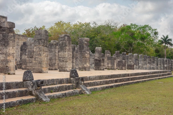 Obraz Chichen Itza archaeological complex in Yucatan Peninsula, Mexico. large pre-Columbian city