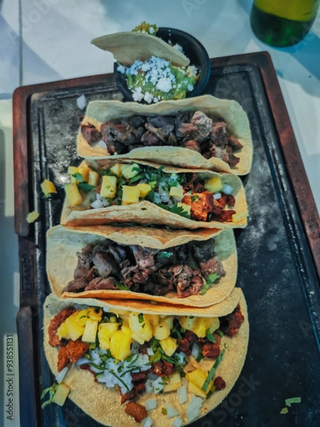 Obraz tacos at a mexican airport