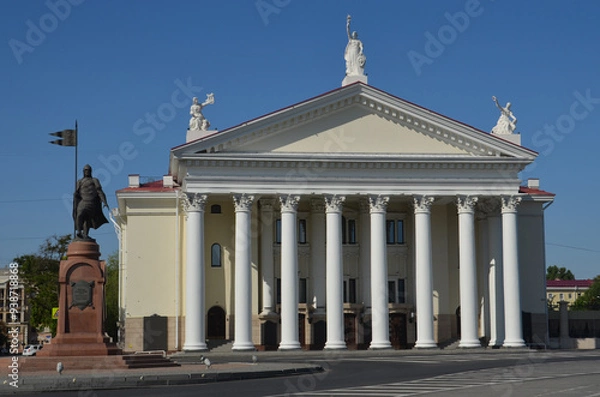 Obraz Новый экспериментальный театр. Город Волгоград
A new experimental theater. The city of Volgograd