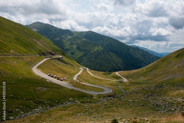 Fototapeta Amazing views on the scenic Transfăgărășan road that winds through panoramic Carpathian landscapes in the Fagaras Mountains, Transylvania, Romania