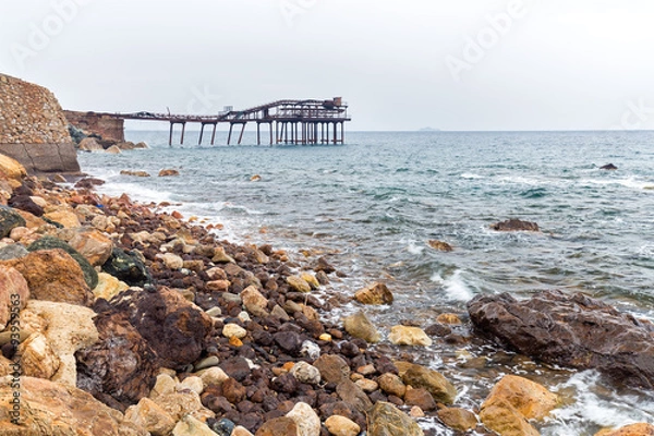 Obraz old pier into disuse