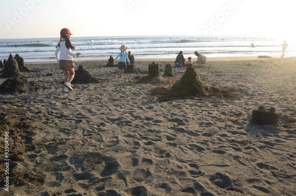 Fototapeta 鵠沼海岸　砂の城
