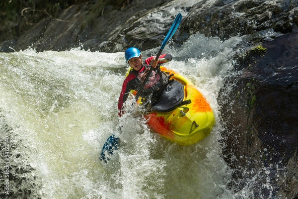 Fototapeta Raft Kajak River Waterwater Waterfall Waterfall White Extreme Sport Szybki wodospad Kajak Skocz Sangay Park Narodowy Park Narodowy Ekwador Kayak River Waterwater Waterfall Waterfall White Extreme Sport Szybki kolor koloru