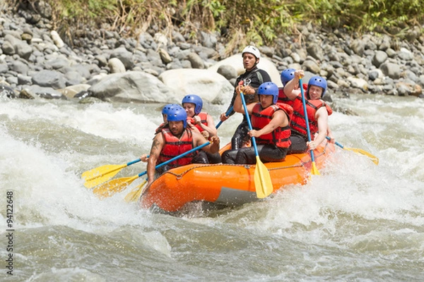 Fototapeta rafting rzeka biała drużyna biała woda wyprawa sportowa zabawa ekstremalna biała woda zespół raftingu w jasnym świetle słonecznym pastaza flow ekwador sangay park narodowy rafting rzeka biała drużyna sport whitewater