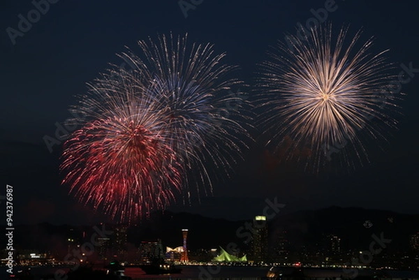 Fototapeta 神戸ポートアイランドの花火