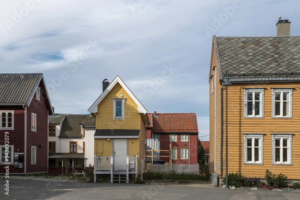 Fototapeta Holzhäuser in Tromso, Norwegen