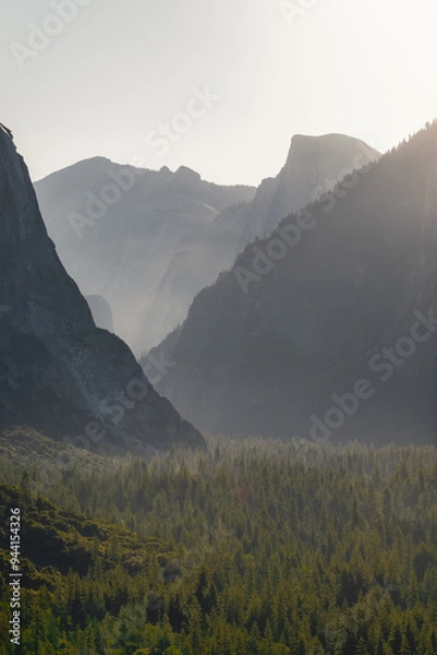 Obraz Blick in das Tal im Yosemite Nationalpark bei Sonnenaufgang