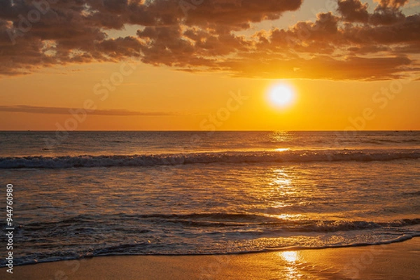 Obraz A yellow sunset on the beach