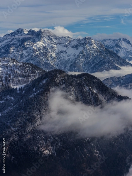 Fototapeta góry w chmurach